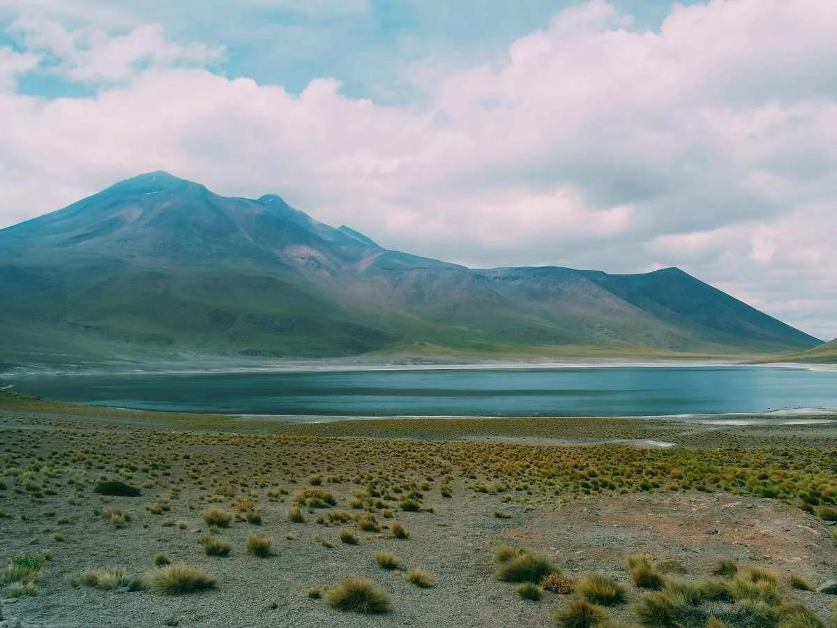Lagunas Miscanti and Miñiques