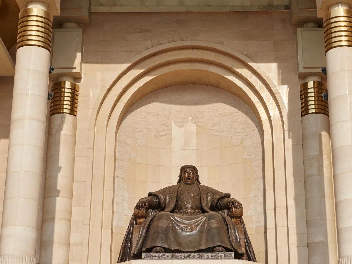 Chinggis Khaan statue Mongolia