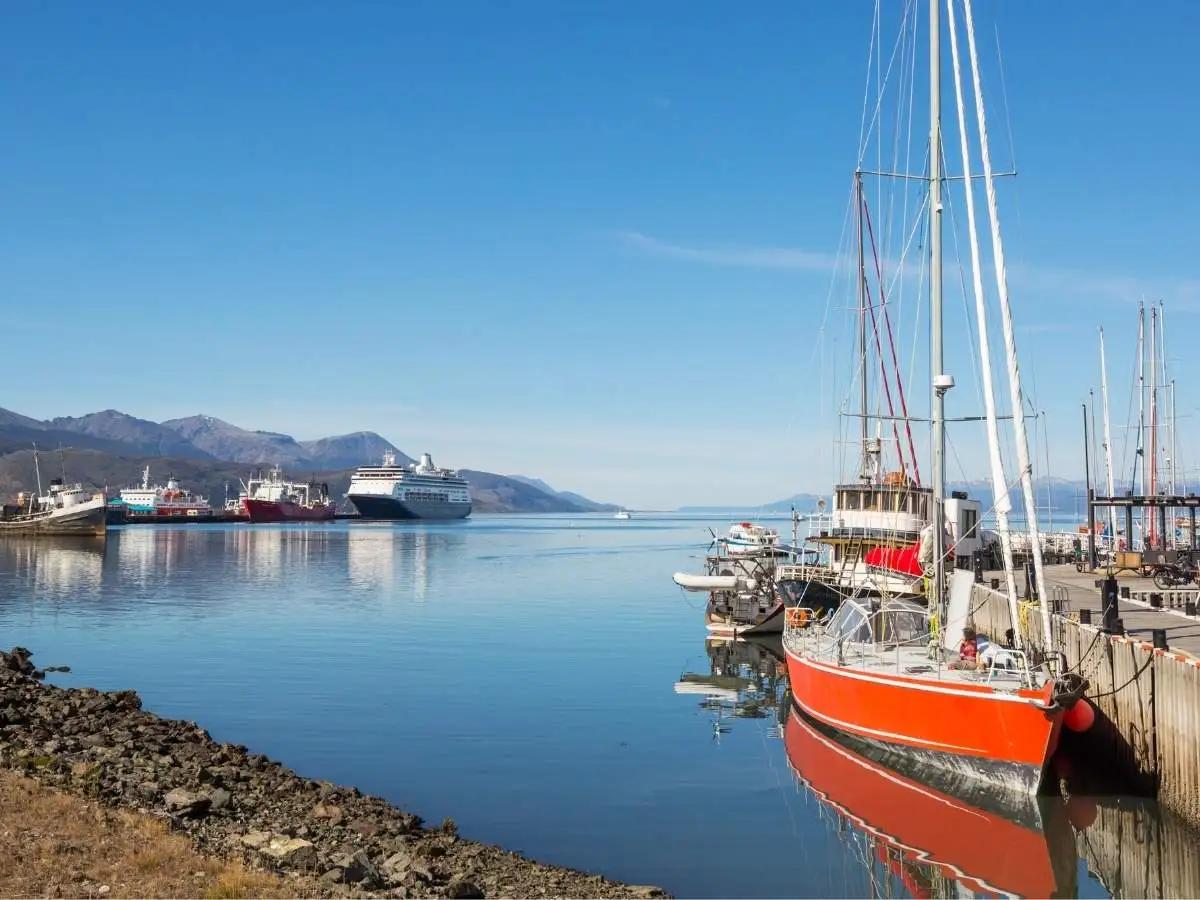 Cruise the Beagle Channel
