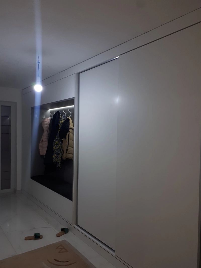 Mobilje dhome gjumi me masë nga Mobileria Tiara Home — fotografi projekti 21
