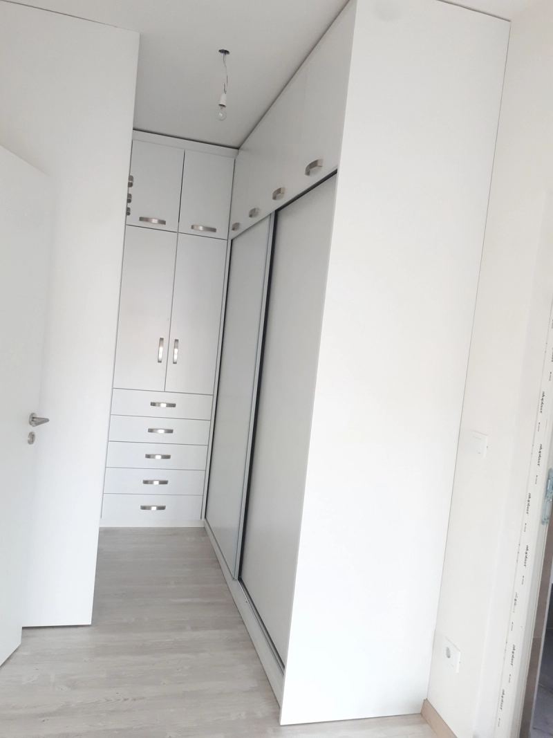 Mobilje dhome gjumi me masë nga Mobileria Tiara Home — fotografi projekti 22