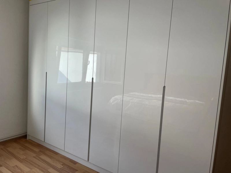 Mobilje dhome gjumi me masë nga Mobileria Tiara Home — fotografi projekti 30