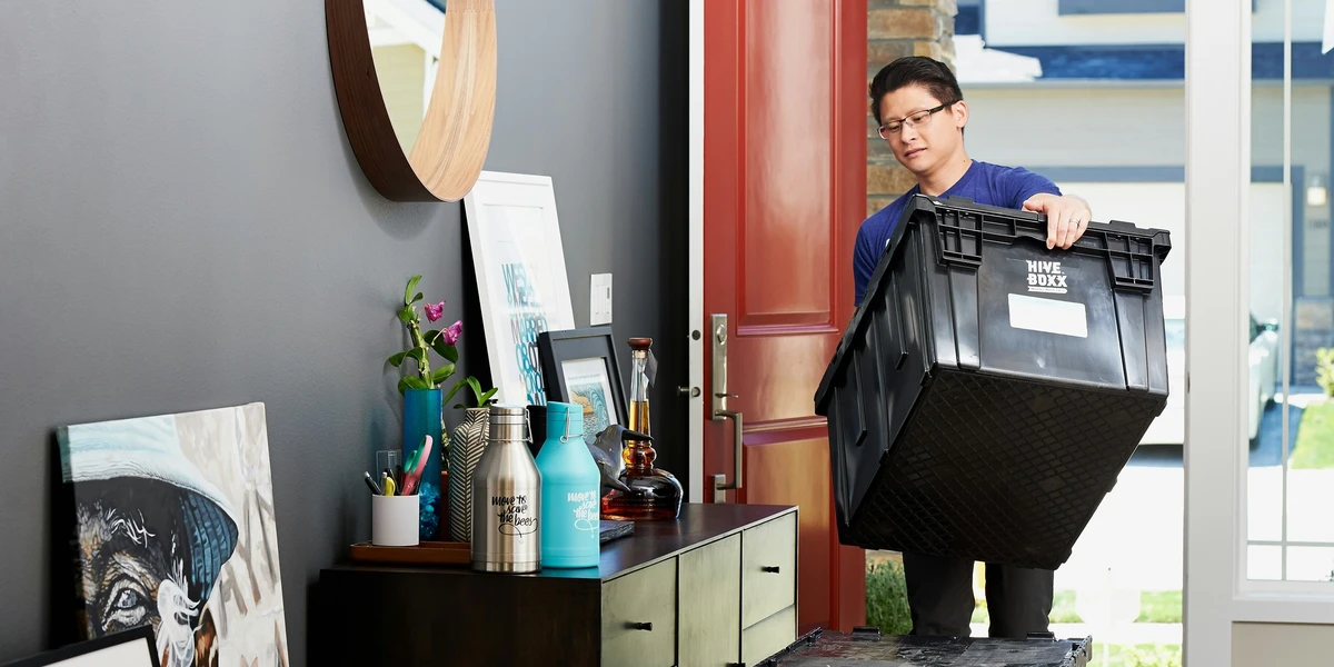 Moving Day Checklist: Ultimate Guide to Preparing for Your Move in 2025