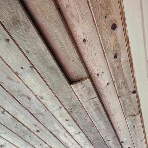 disconnected shiplap ceiling panels