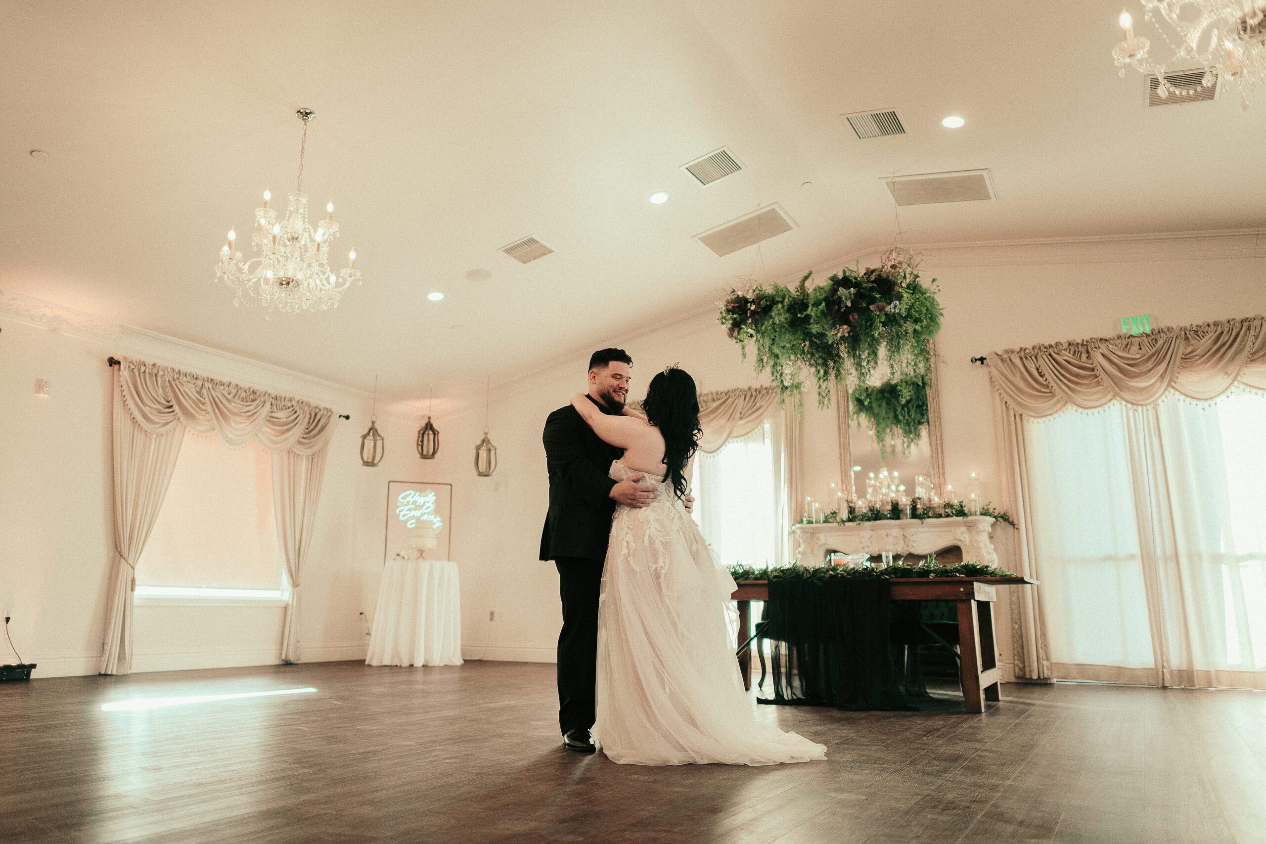 Hidden Hollow Wedding Reedley CA, Fresno Wedding Photographer, San Luis Obispo Wedding Photographer, James Lester Photography