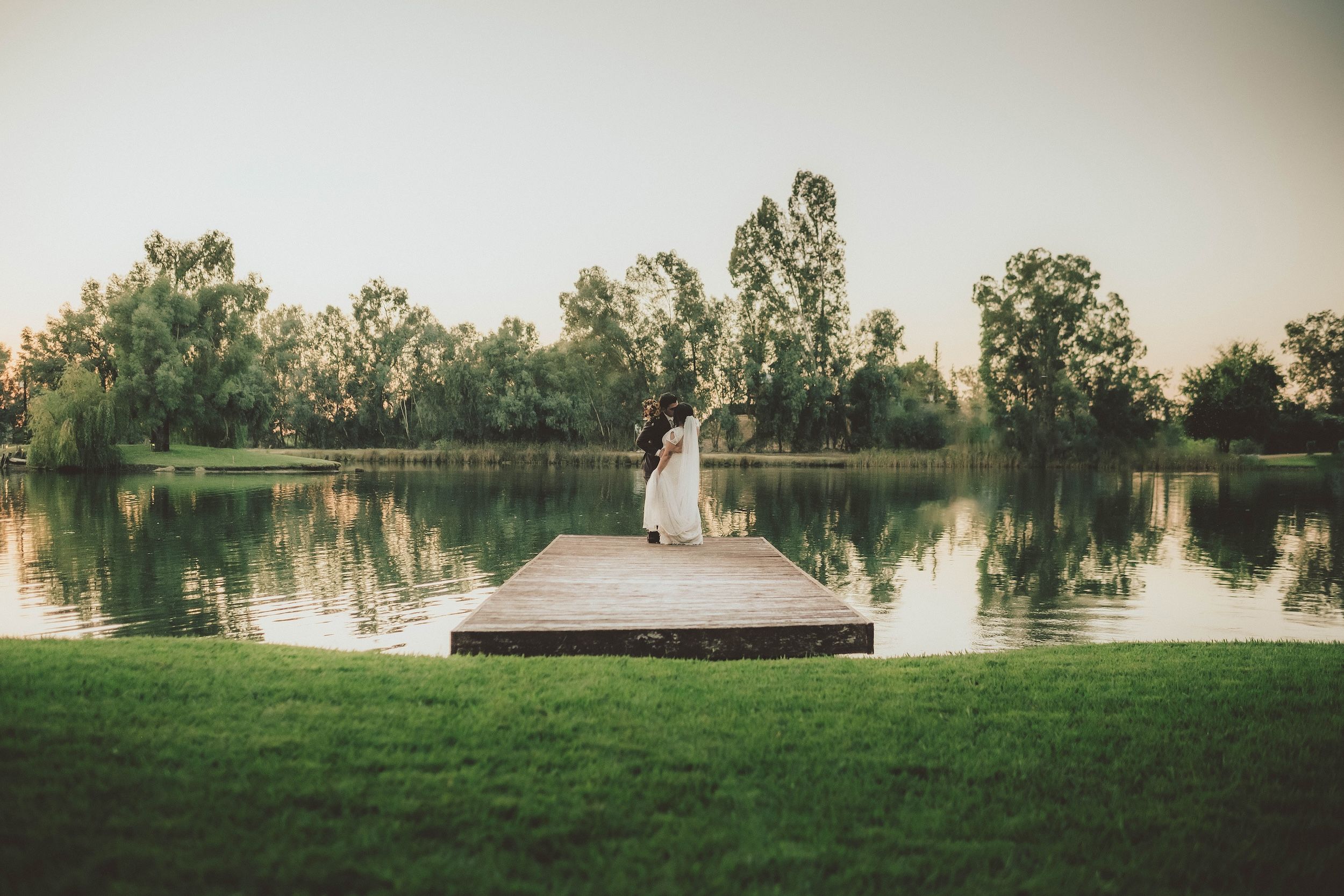 Wolf Lakes Park, Wolf Lakes Park Wedding, Wolf Lakes Park Wedding Sanger CA, Fresno Wedding Photographer