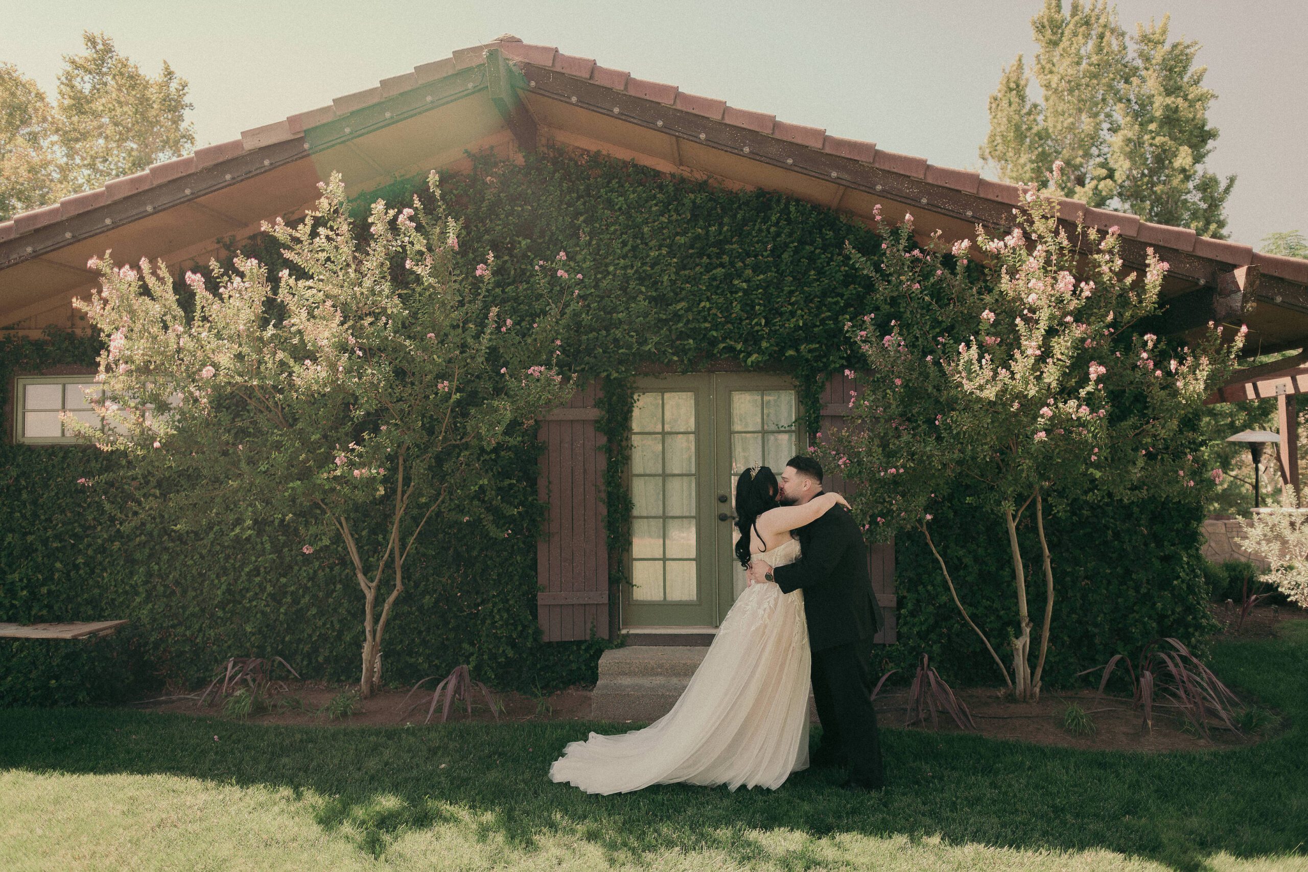 Hidden Hollow Wedding Reedley CA, Fresno Wedding Photographer, San Luis Obispo Wedding Photographer, James Lester Photography
