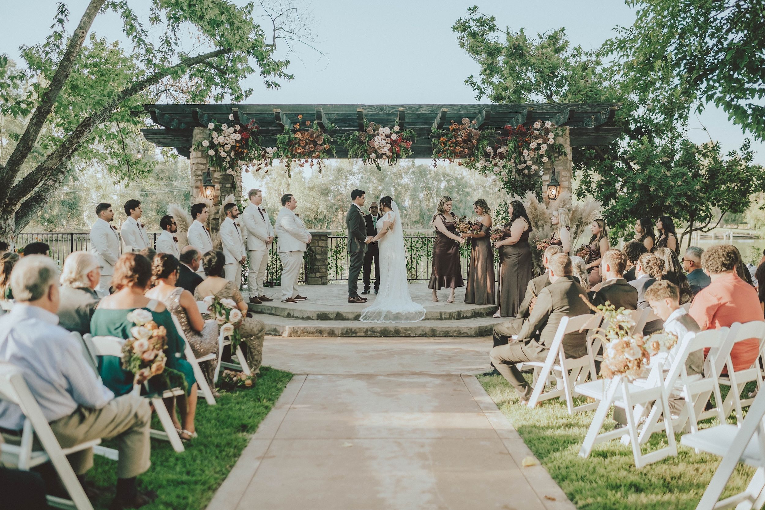 Wolf Lakes Park, Wolf Lakes Park Wedding, Wolf Lakes Park Wedding Sanger CA, Fresno Wedding Photographer