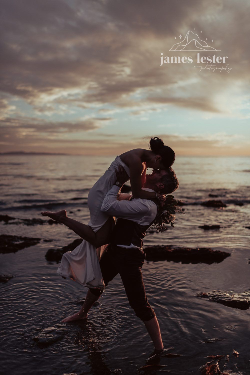 A photograph from Santa Barbara Courthouse Elopement.