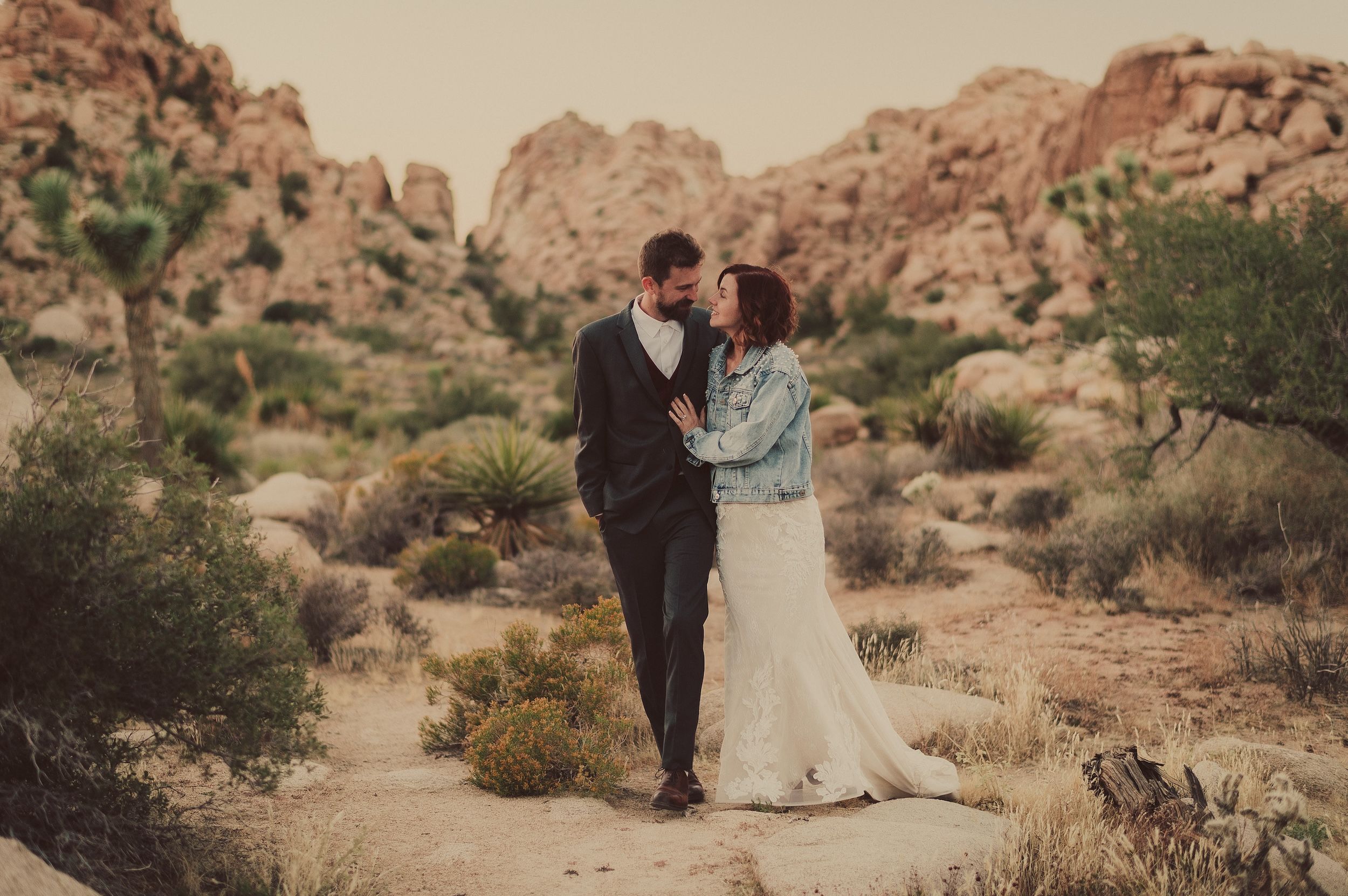 Joshua Tree Elopement, Joshua Tree Elopement Photographer, Joshua Tree Wedding Photos, Joshua Tree Wedding Photographer, Joshua Tree Elopements