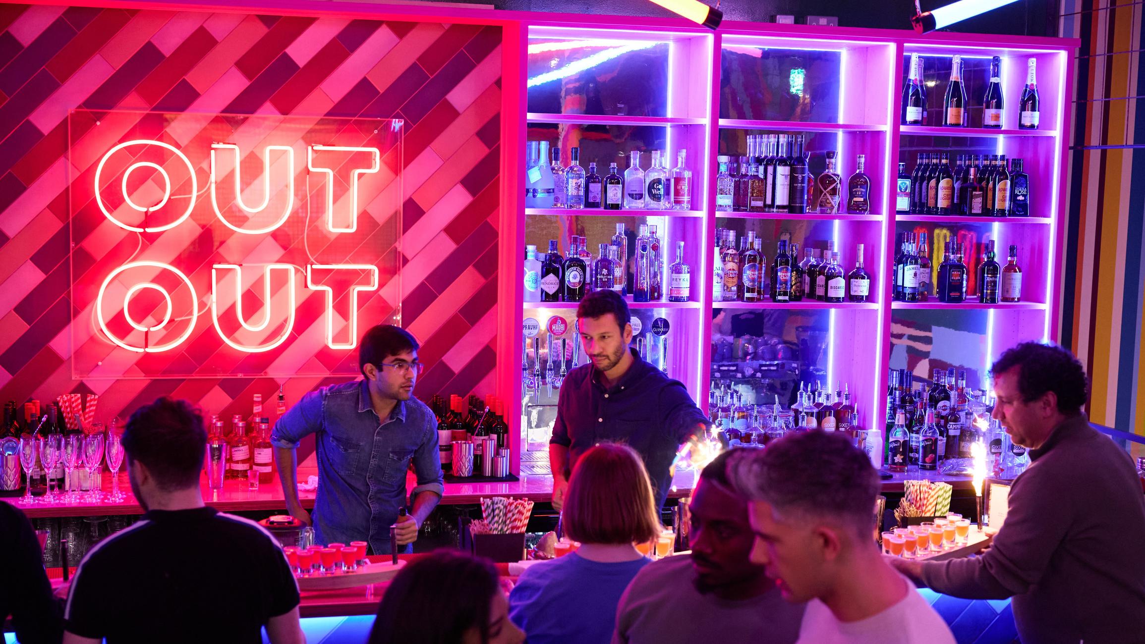 Sixes Social Cricket Wembley Cricket Nets Simulators Ultimate sixes-social-cricket-wembley-cricket-nets-simulators-ultimate