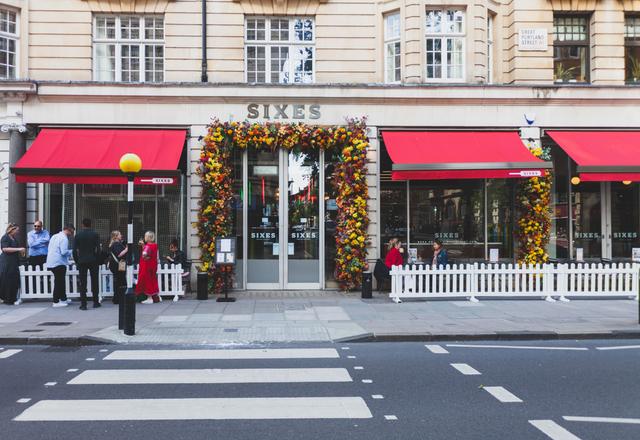 Bottomless Drinks Venues Fitzrovia