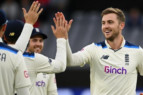 Making Friends Through Cricket