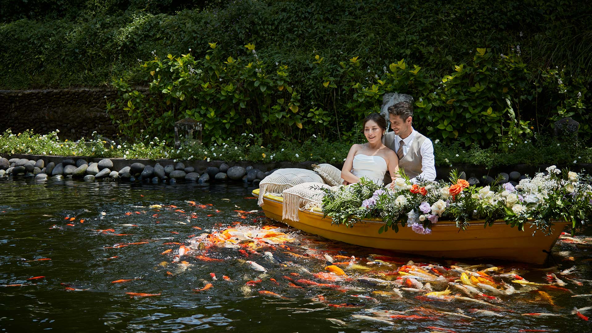 Float Into Forever: Bali's Unique Pre-wedding Photos