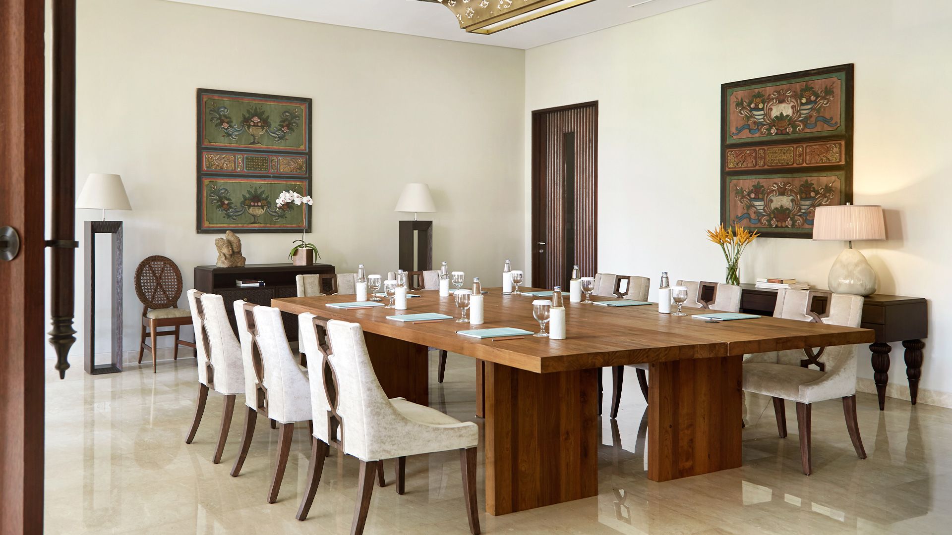 Meeting Room & Package