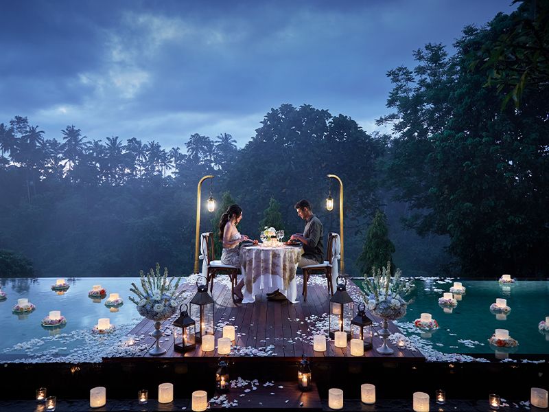 Romantic Floating Dinner in Ubud