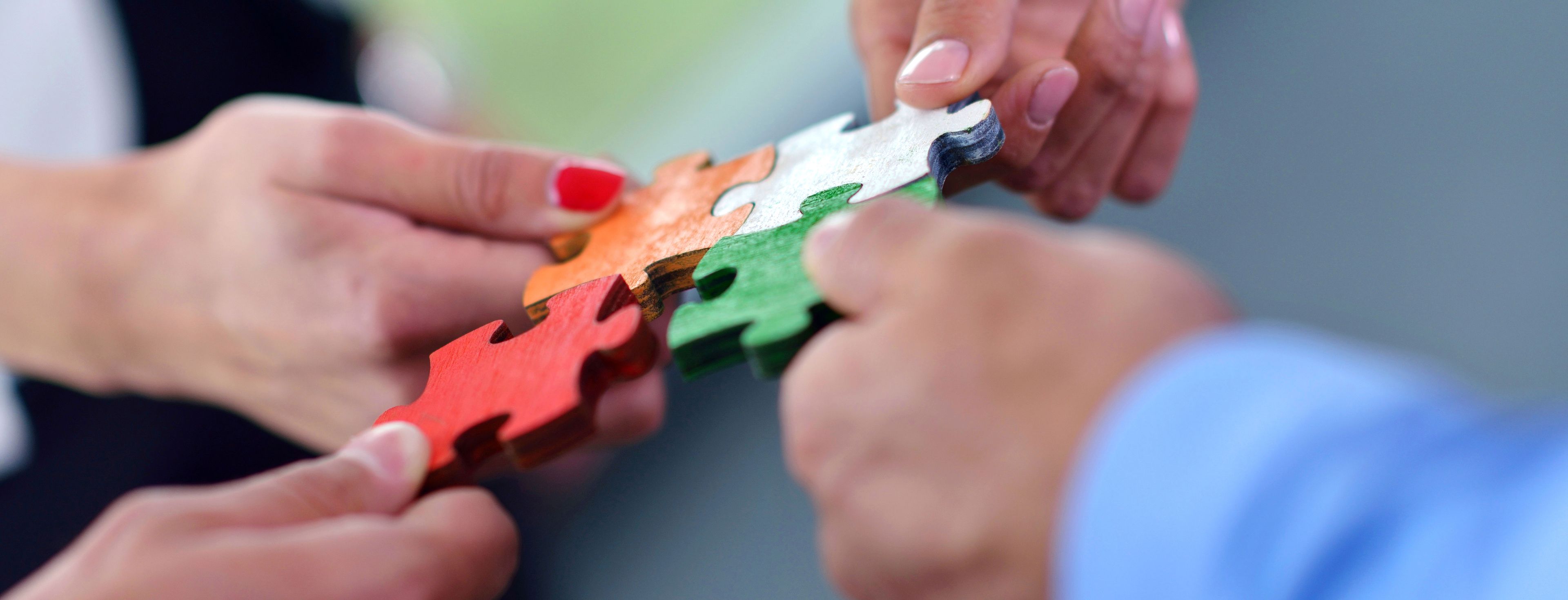 Fire former for samskabelse