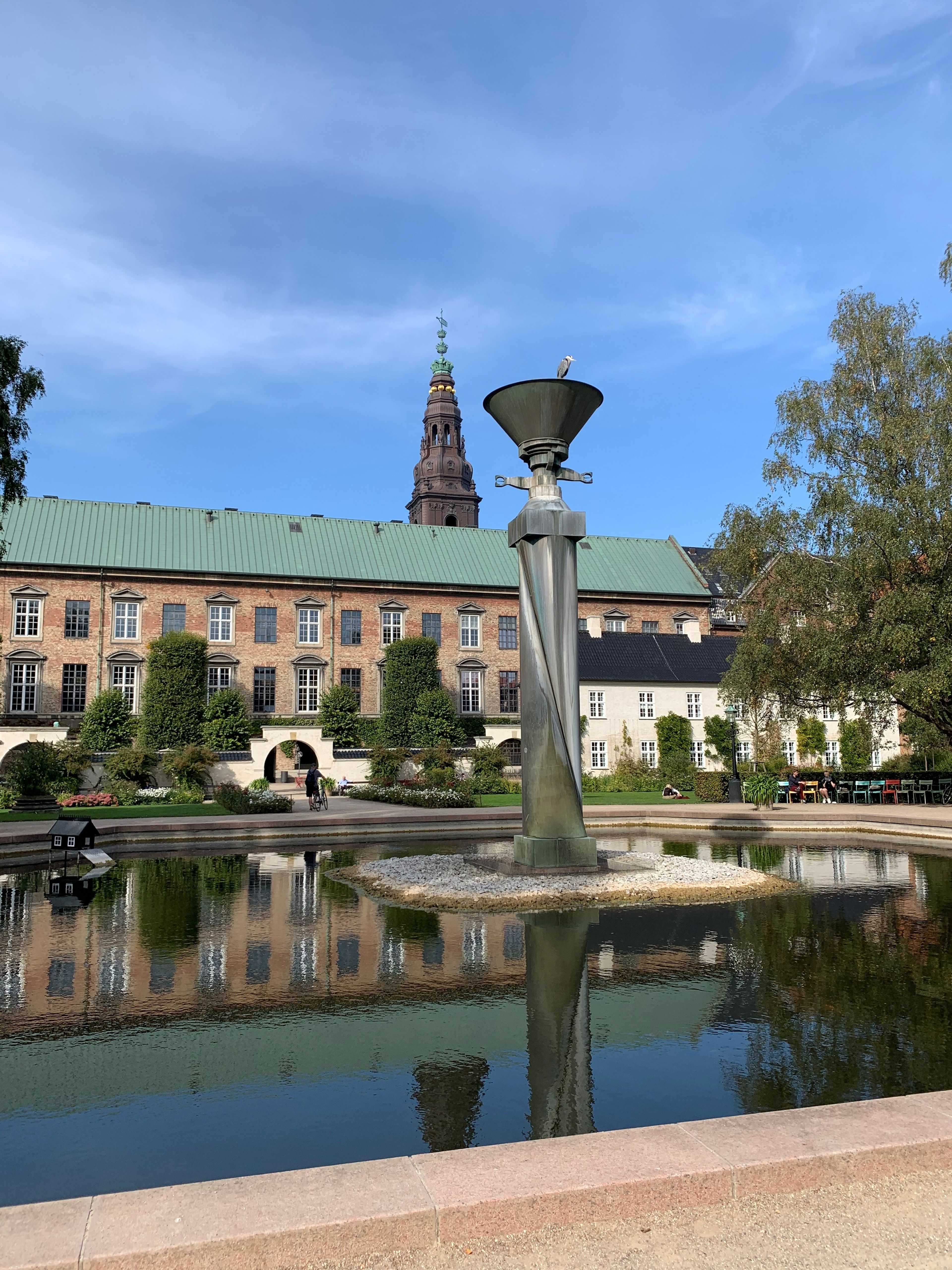 Ministre skaber stress på gulvet