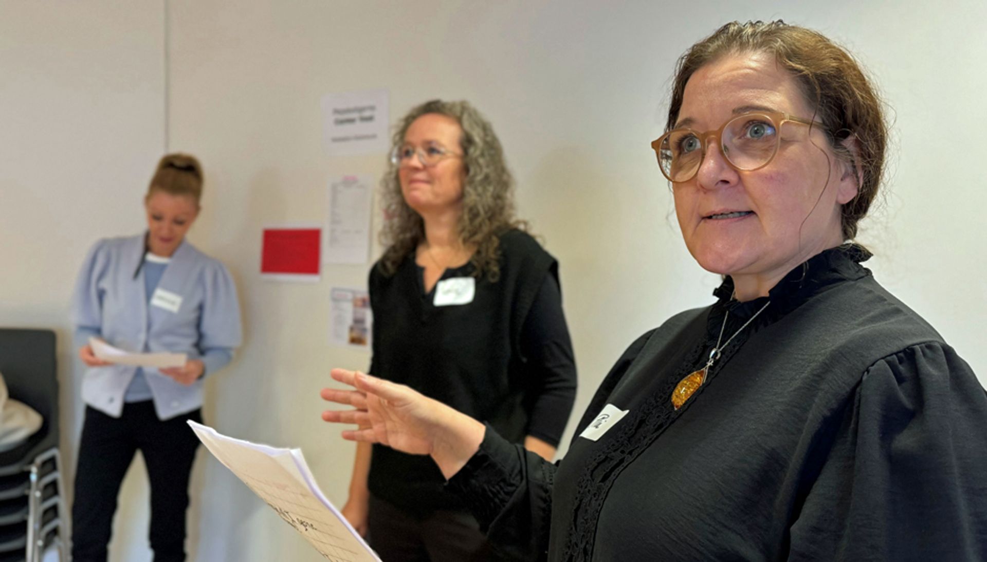 Tre medarbejdere fortæller om deres arbejde med sikker sundhed for borgere med demens