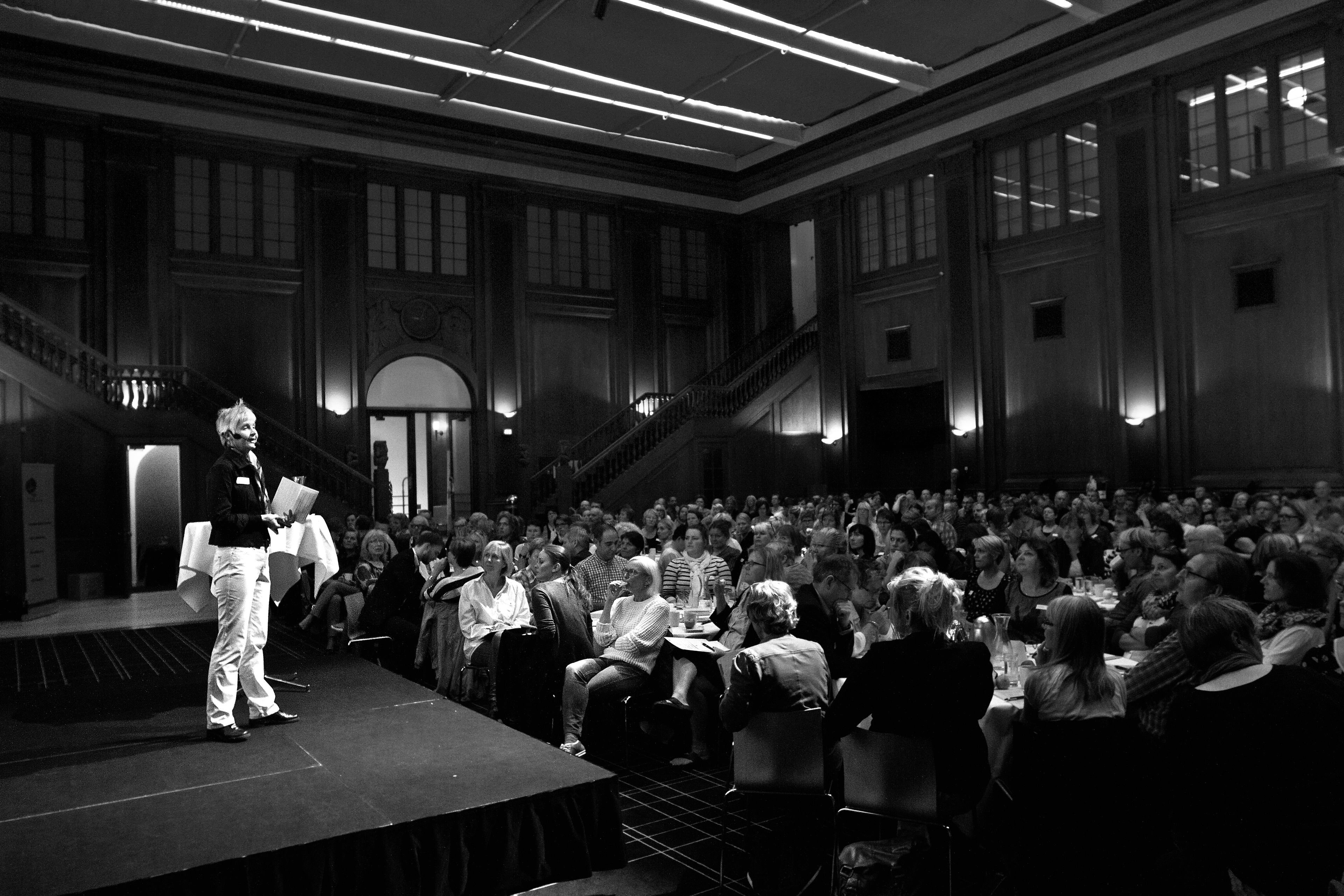 Ulla Bertelsen på PUF temadagen om tillid og innovation. Foto: Peter Witt