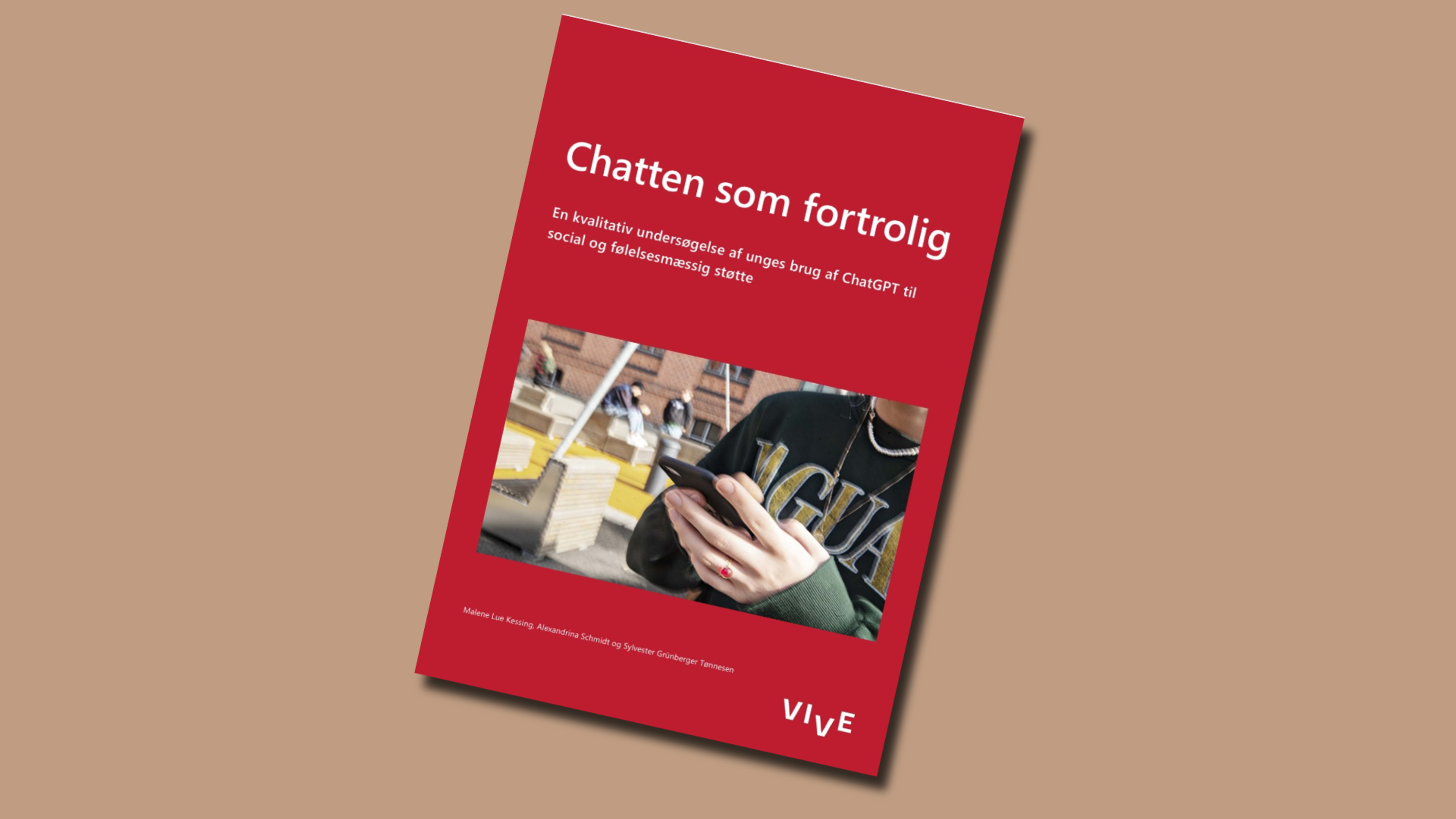 Unge bruger chatbot som fortrolig, men holder det hemmeligt