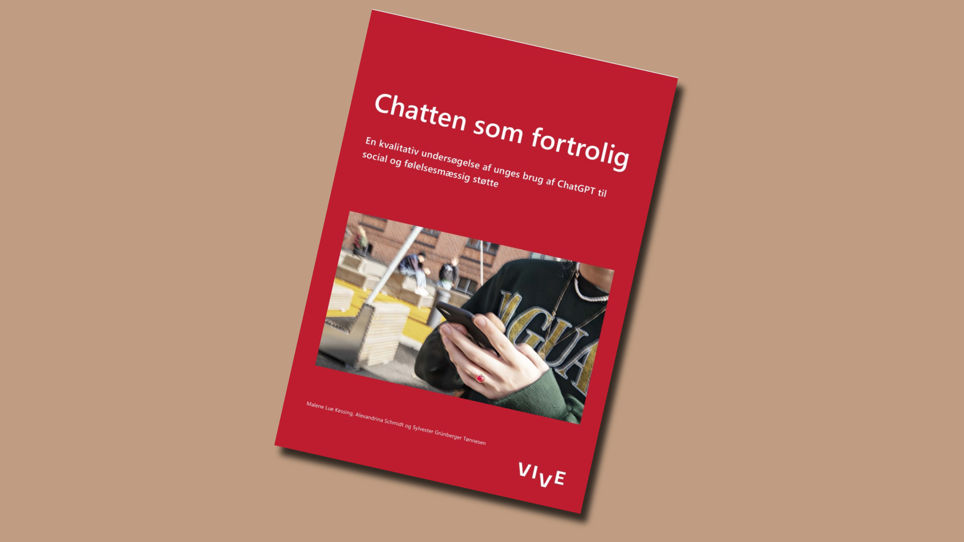 Unge bruger chatbot som fortrolig, men holder det hemmeligt