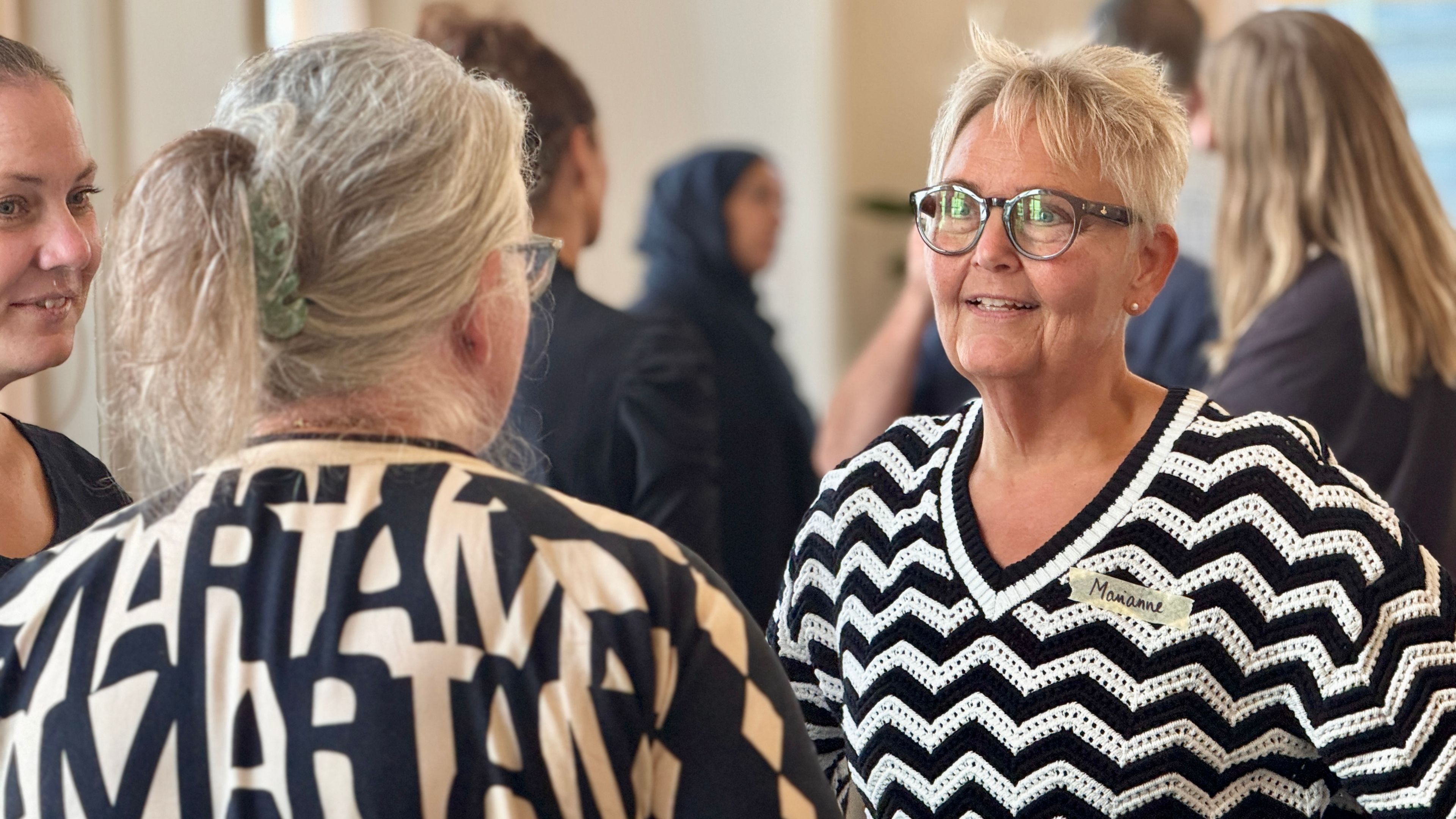Her øver ledere sig på fremtidens ældrepleje