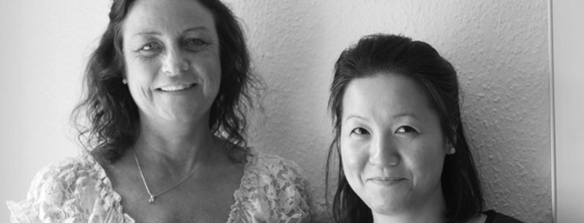 Linh Nguyen og Jytte Hansen er medarbejder og leder i Forældrebetalingen og Pladsanvisningen i Odense Kommune