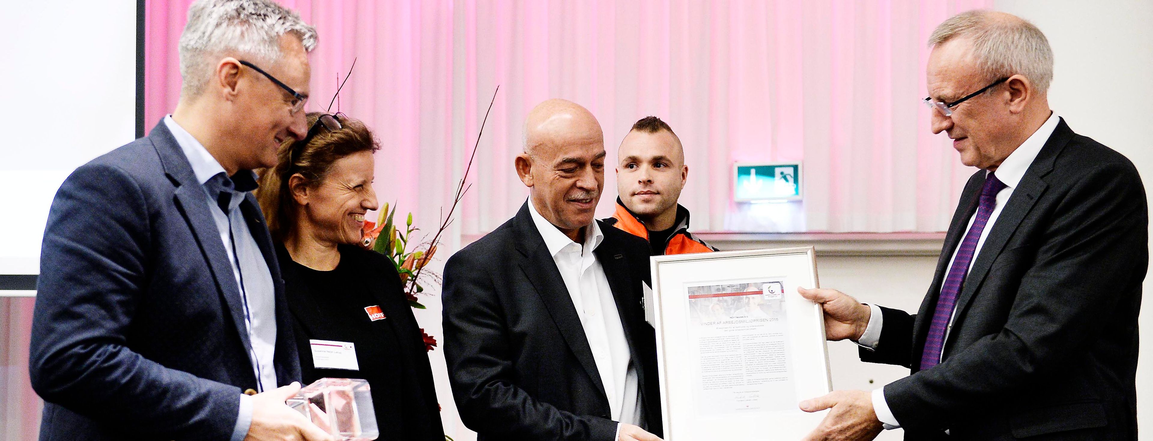 Lolland vandt Arbejdsmiljøprisen for godt psykisk arbejdsmiljø