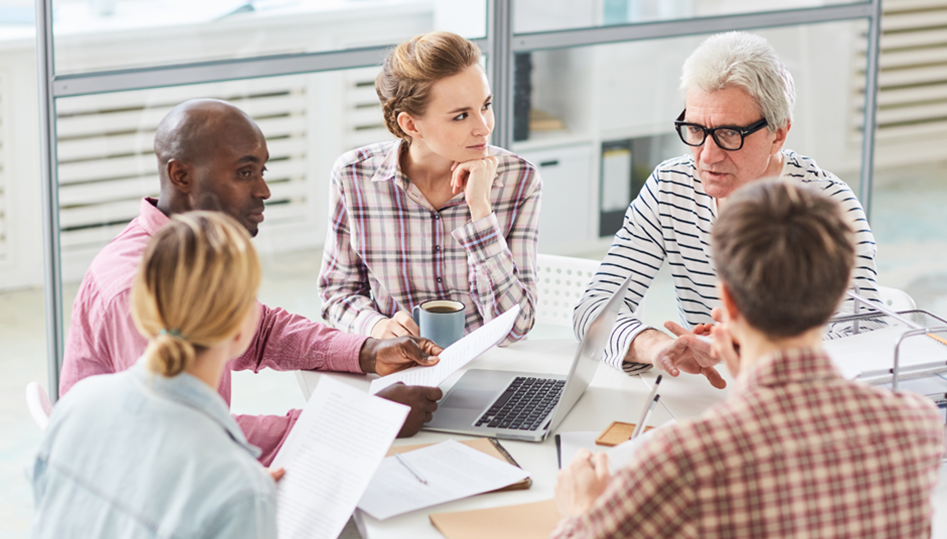Medarbejderne genlærer og udvikler nye kompetencer