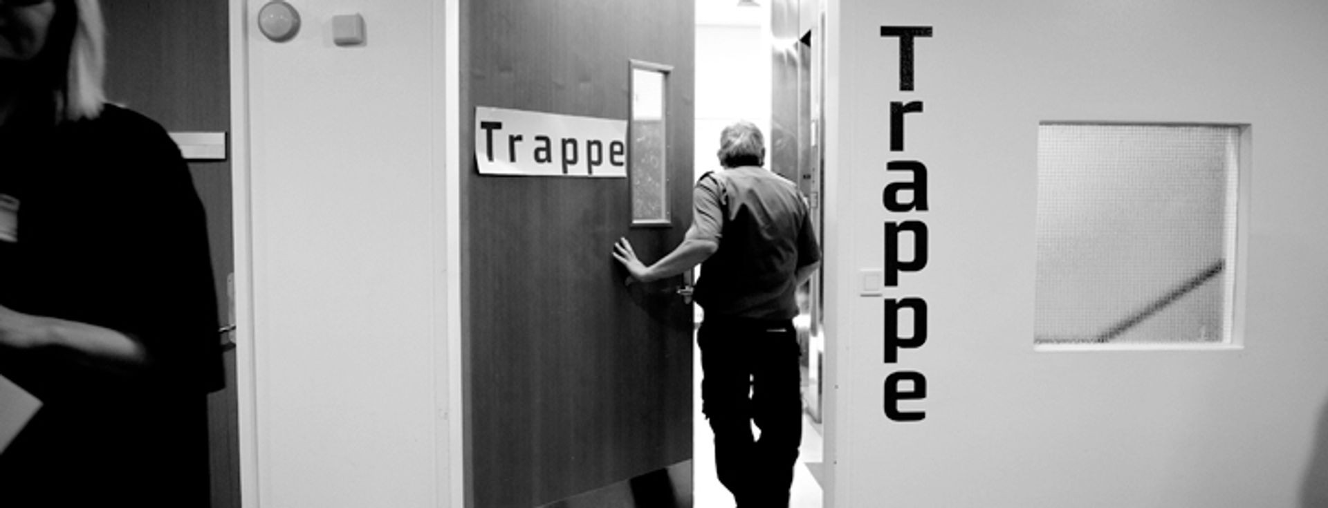 Nudging er en del af personalepolitikken i Hospitalsenheden i Horsens Kommune. Skilte opfordrer til at tage trappen. Foto: Helene Bagger