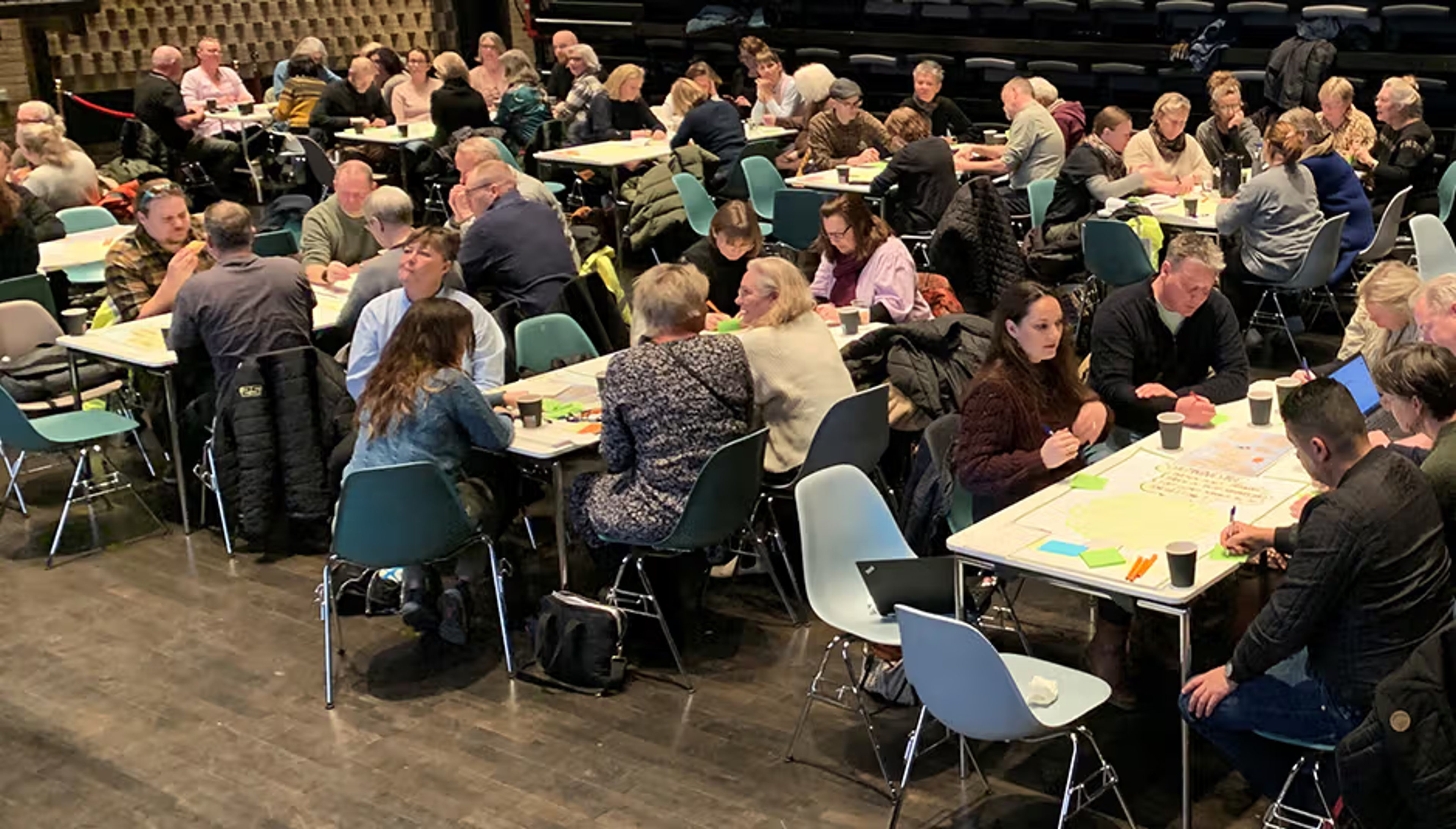 Fælles fokus på trivsel: Man skal jo helst gå glad på arbejde