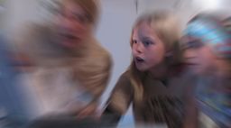 De unge trådte ind i rollen som undervisere. Foto: Colourbox