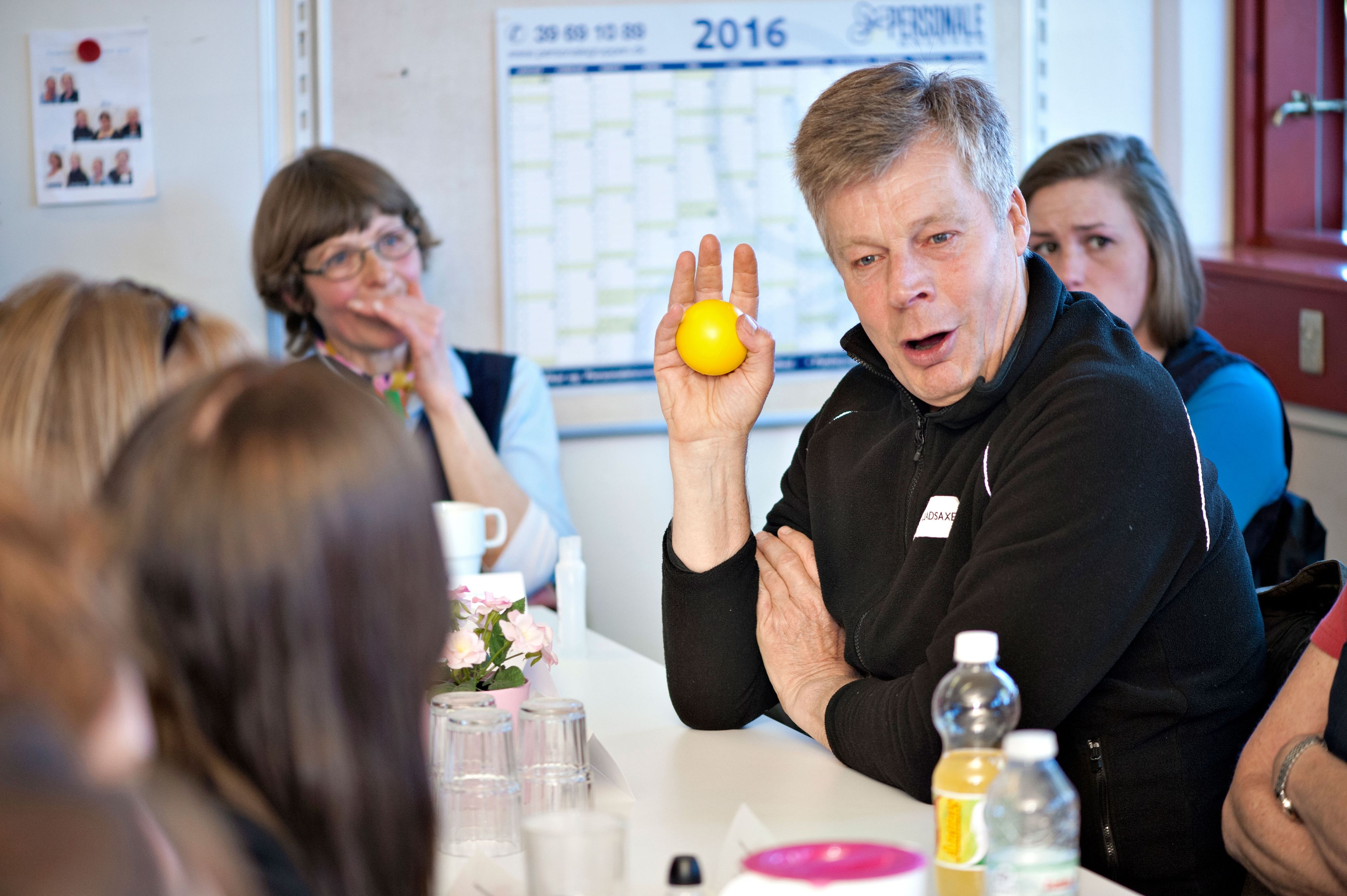 Det kræver tid, penge, viljestærk ledelse og engagerede medarbejdere at indføre effektive tværfaglige rehabiliteringsmøder i hjemmeplejen.