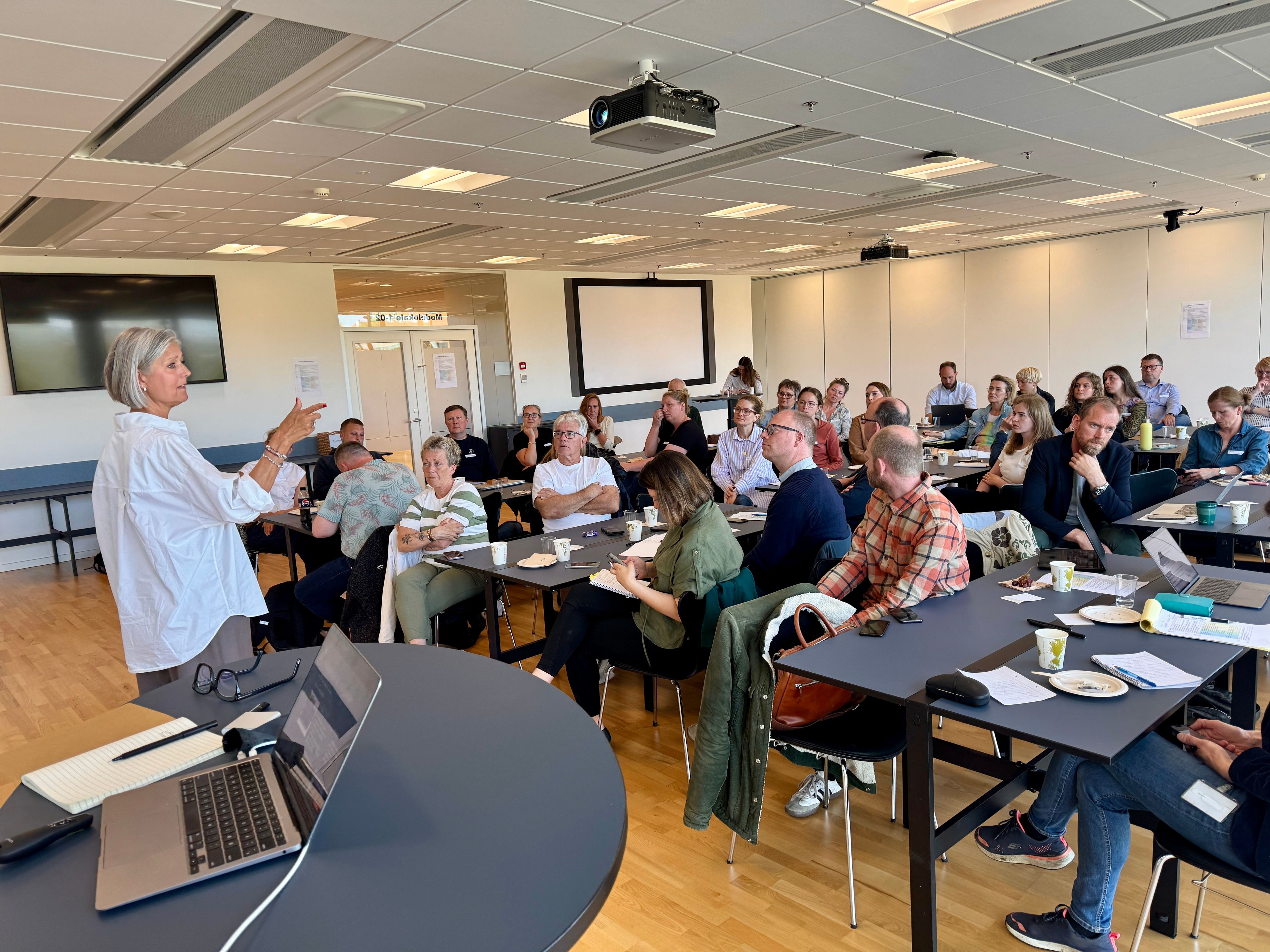 konference om affald i det offentlige rum