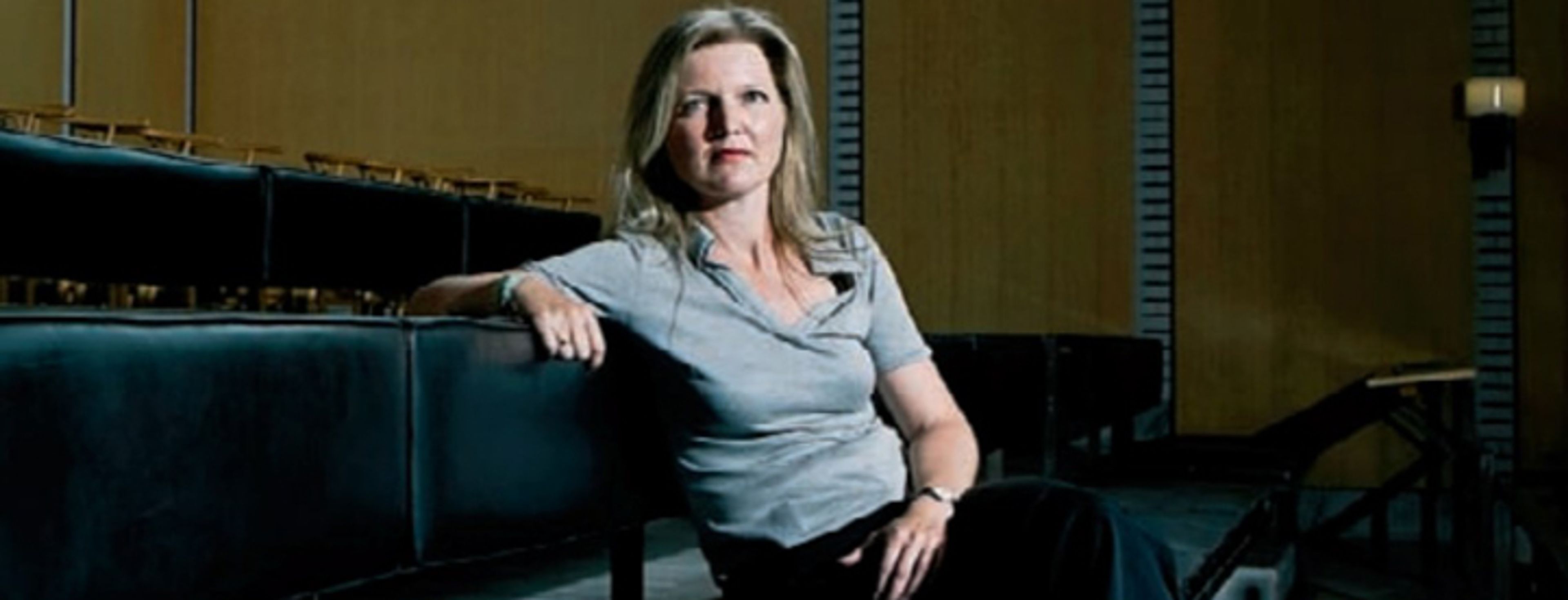 Du kan finde 11 portrætinvterviews i '11 kvinders vej til topledlese'