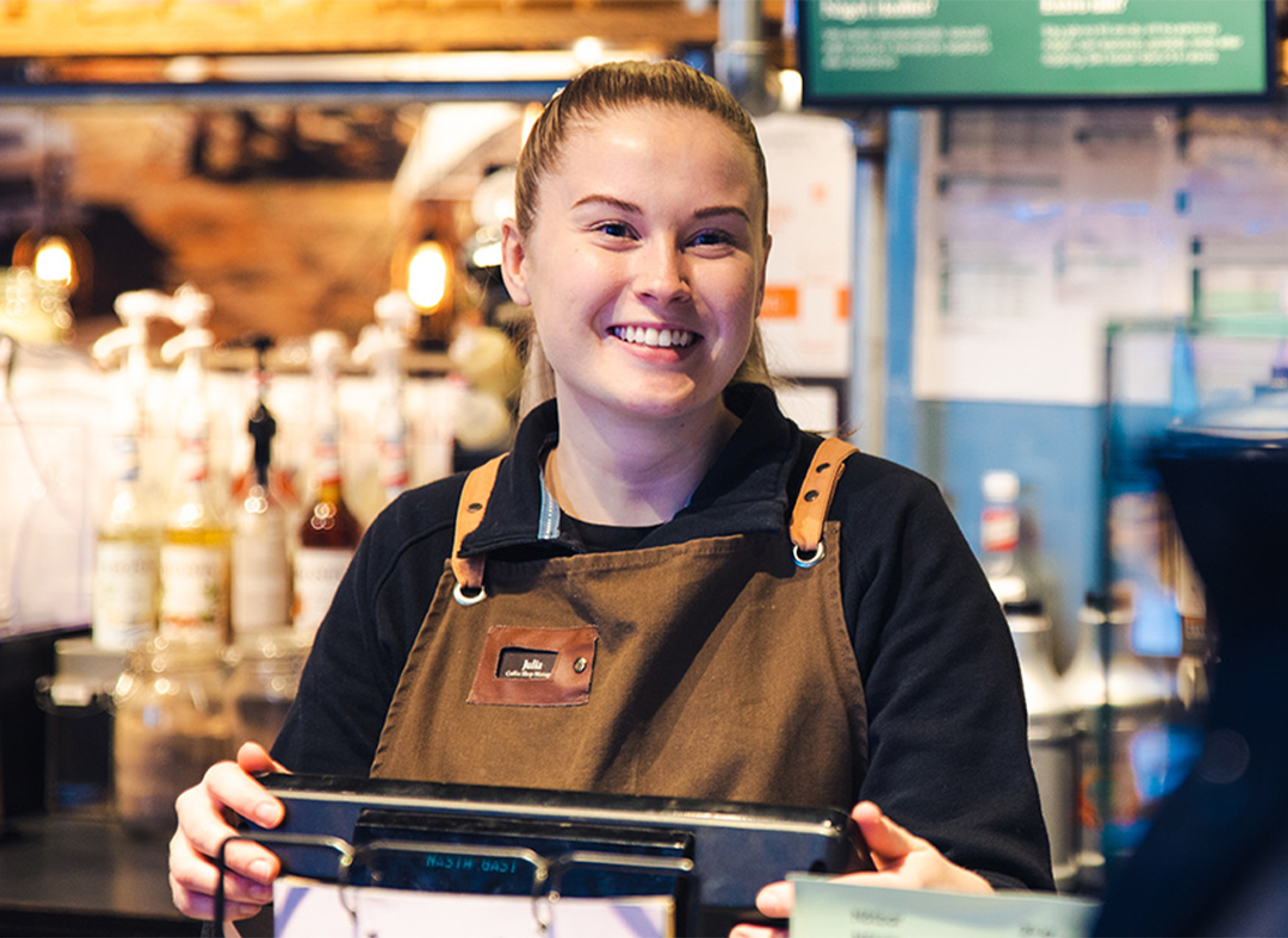 Vi vet att Espresso House för många är starten på deras arbetsliv.