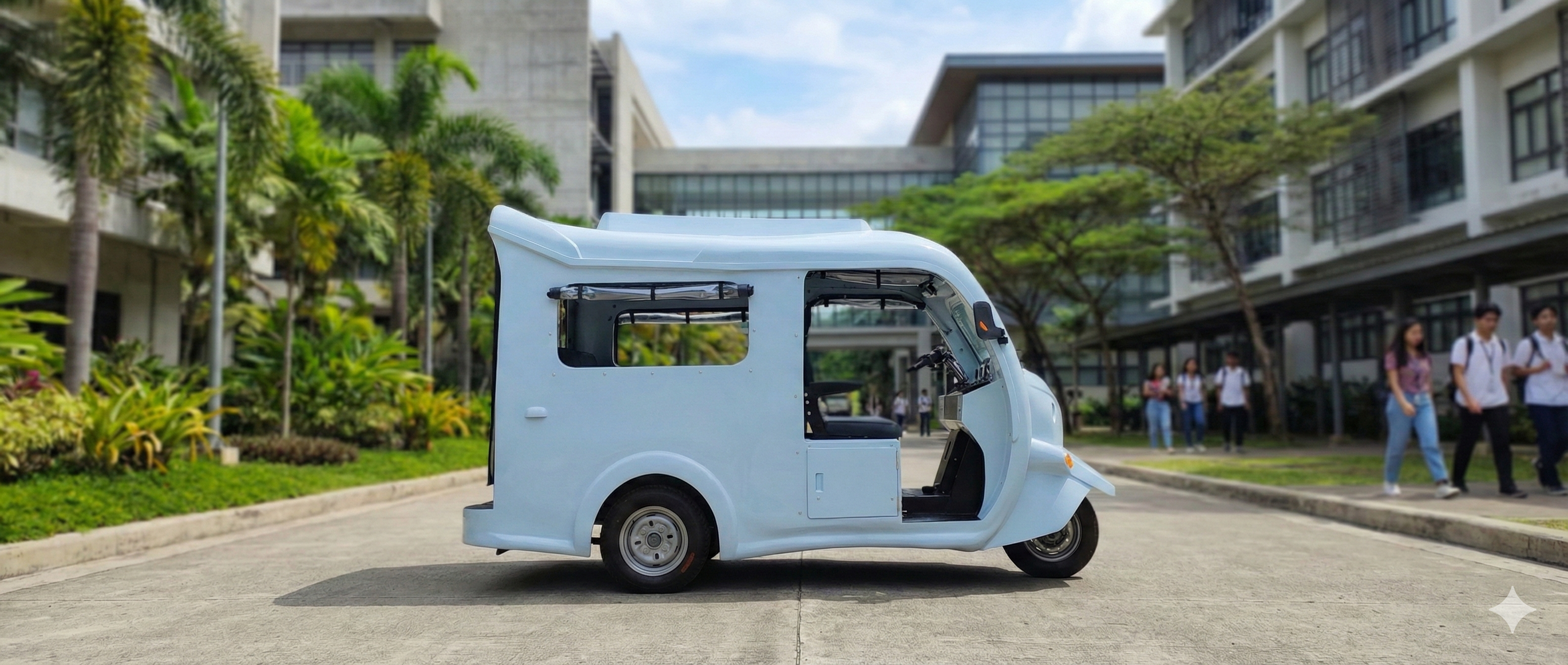 G-TRIKE model specification sheet with white cabin e-trike