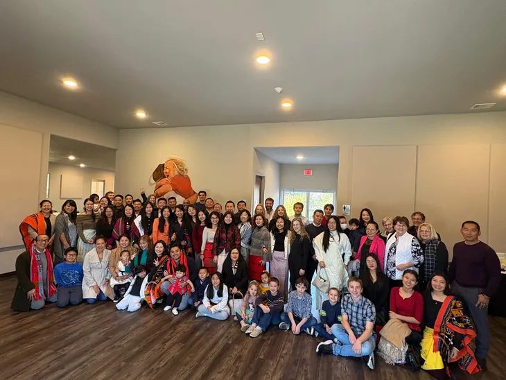 Church worship gathering