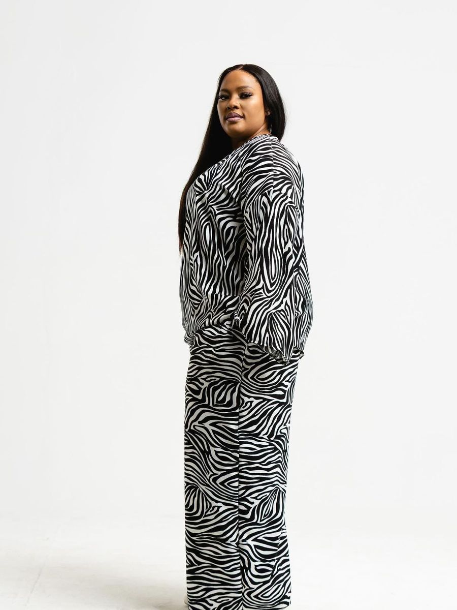 Abstract White 2 Piece 