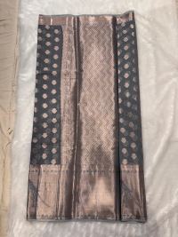 BANARASI WEAVING ROSE ZARI WITH LINEAN
