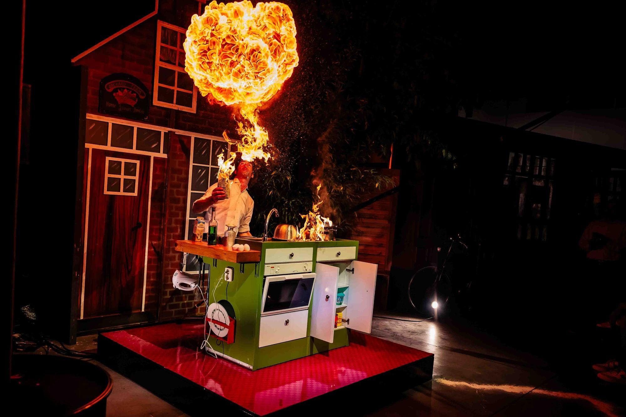 Actiefoto tijdens een event van De Live Formule. Foto door Bold Productions contentspecialist voor Events & Artiesten.