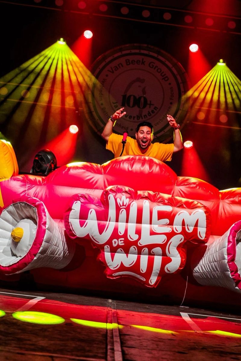 DJ Willem de Wijs tijdens een live-optreden. Foto: Bold Productions contentspecialist voor Events & Artiesten.