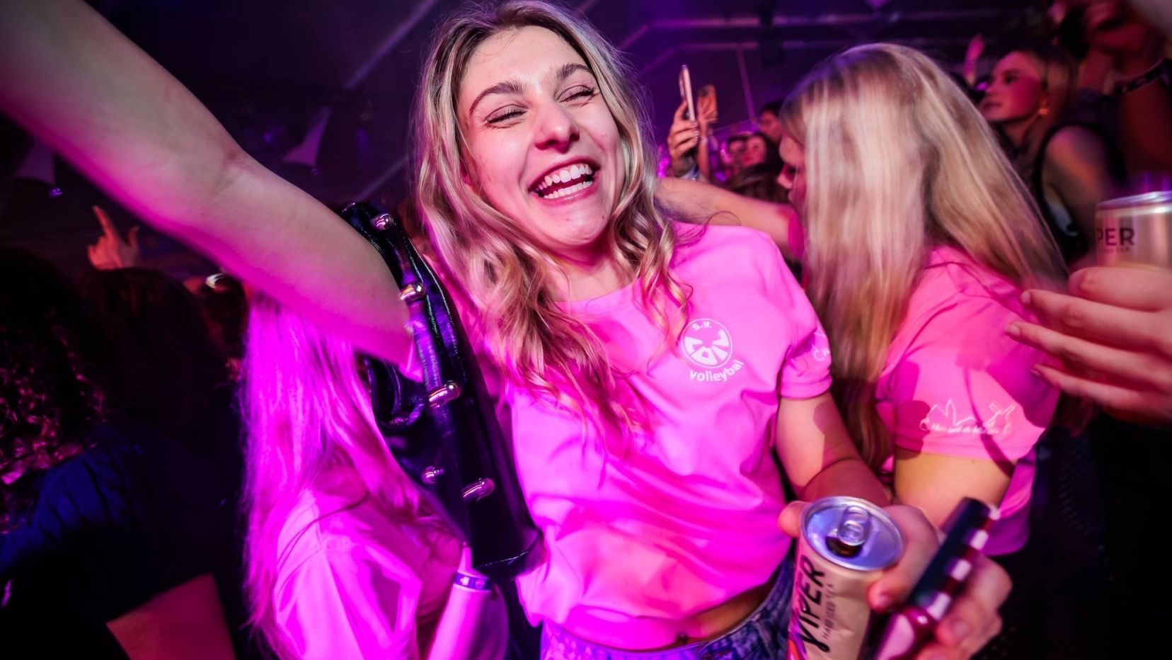 Een festivalbezoeker tijdens het Doorgedraaid Feestival. Foto gemaakt door Bold Productions contentspecialist voor Events & Artiesten.
