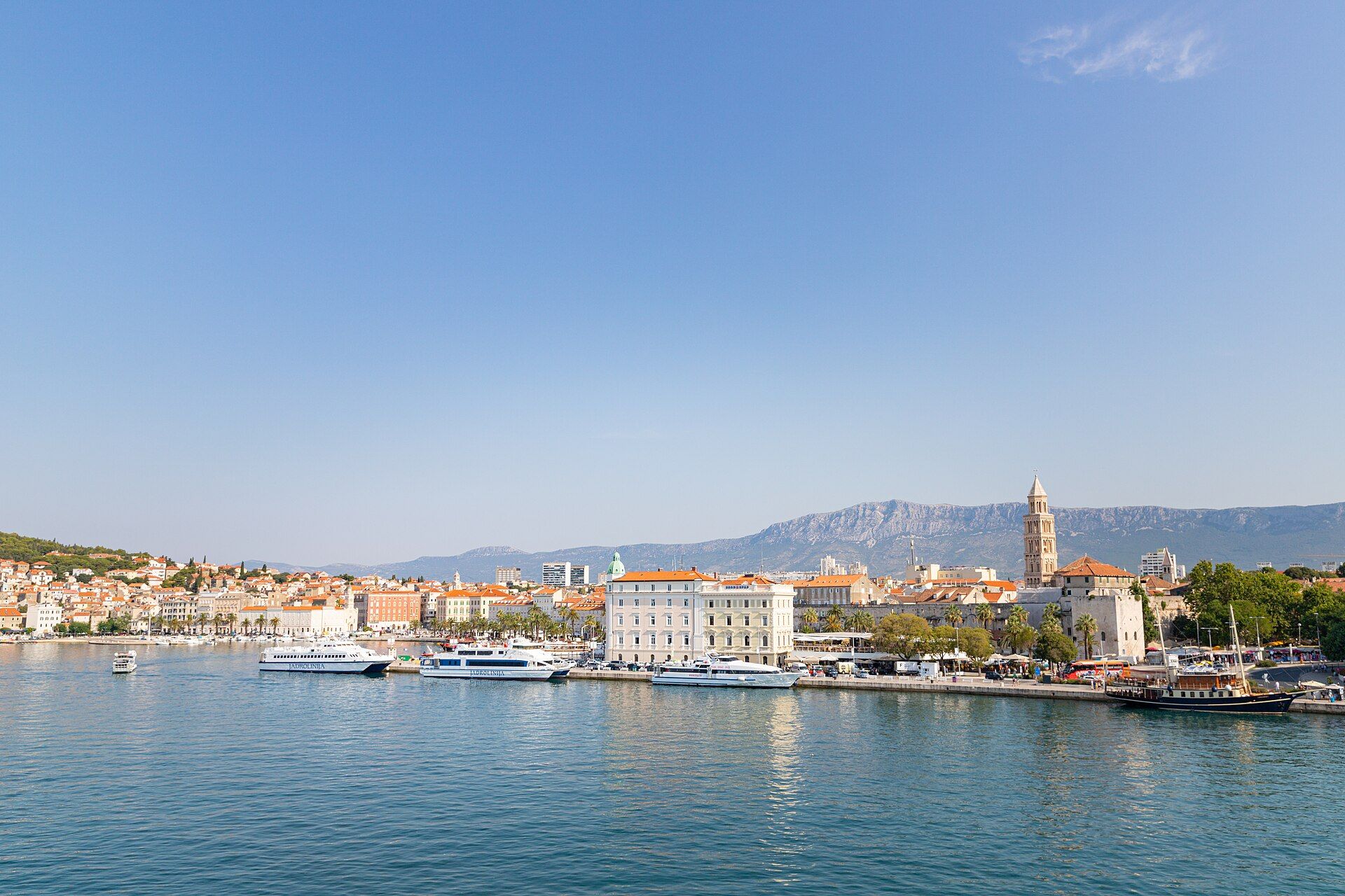Split Airport
