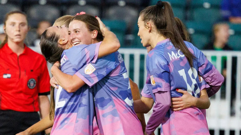 Lexington Sporting Women Make History with Unbeaten First Half