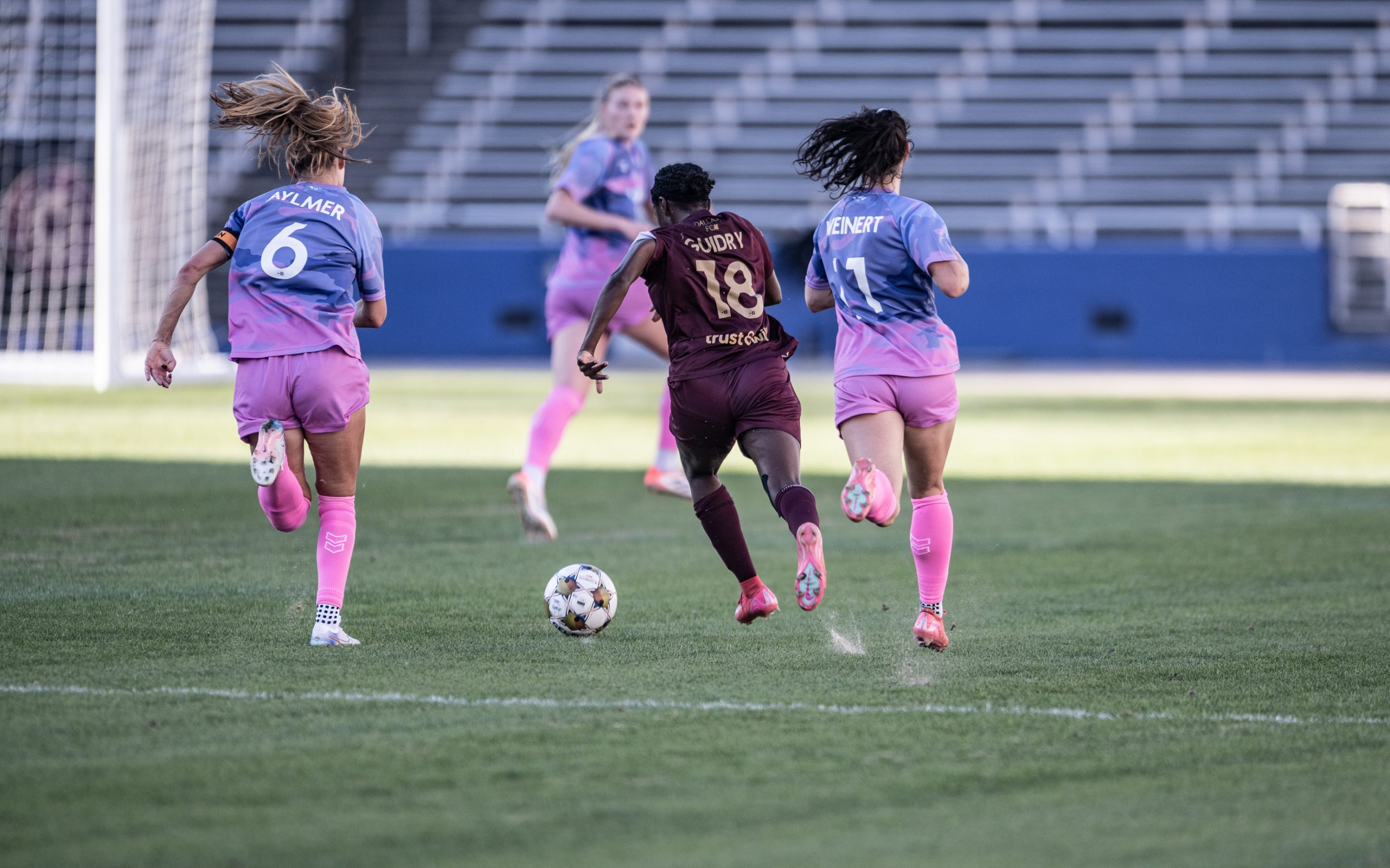 Lexington Sporting Women Split Two Games with Dallas Trinity