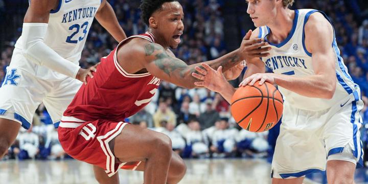 Cats Finally Show Some Fight: Kentucky Takes Down Indiana 72-60