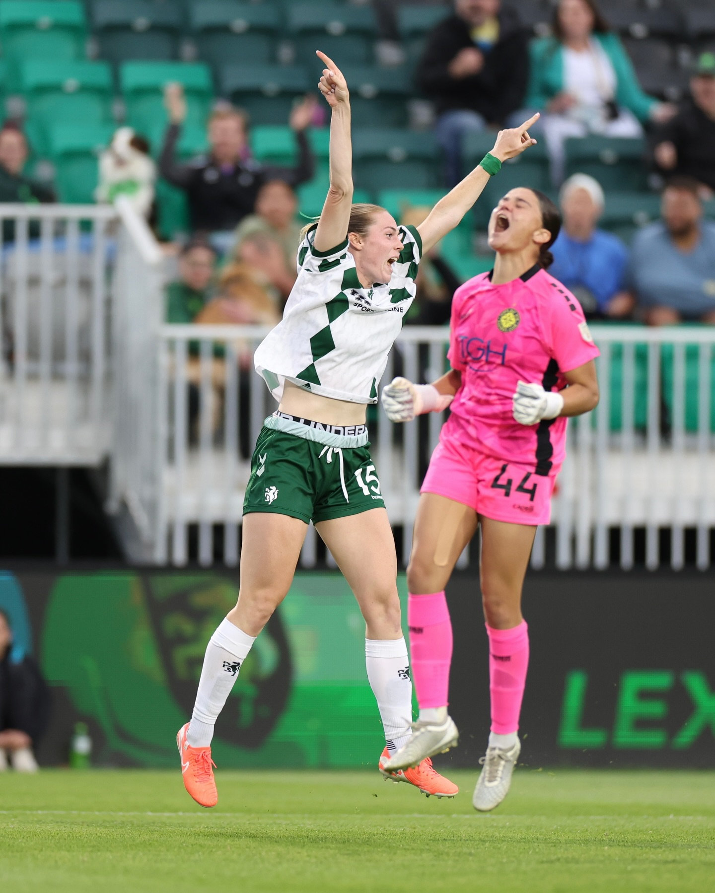 Lexington Sporting Women Clinch Playoffs, Barry Breaks Scoring Record