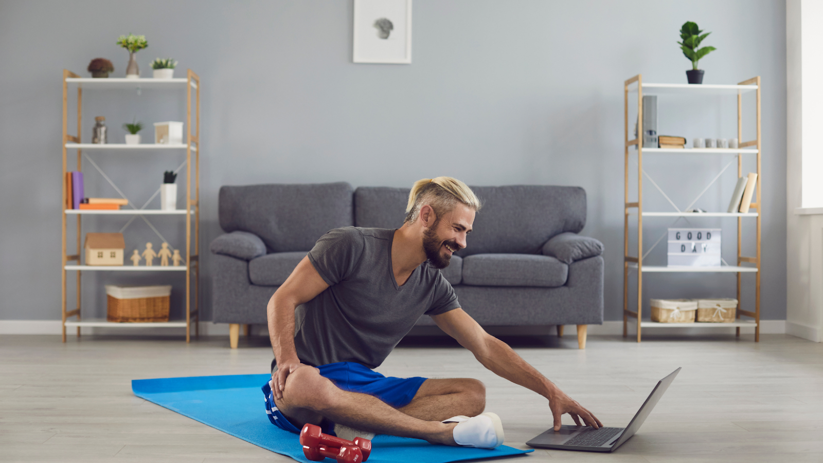 What Are Hybrid Fitness Programs? What They Mean for Your Workouts